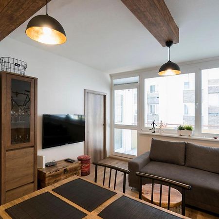 Stylish Centrally Located 1Br Apartment With Parking Bratislava Eksteriør bilde