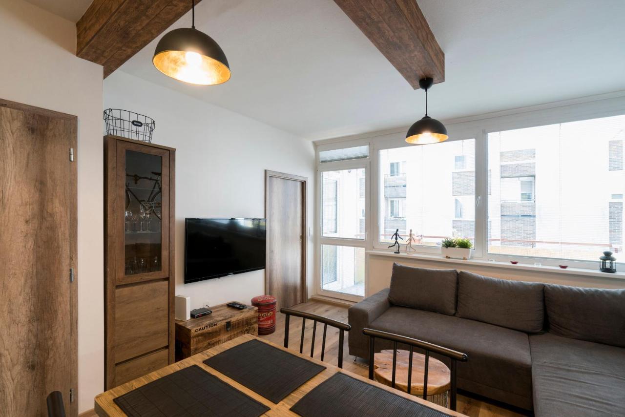 Stylish Centrally Located 1Br Apartment With Parking Bratislava Eksteriør bilde