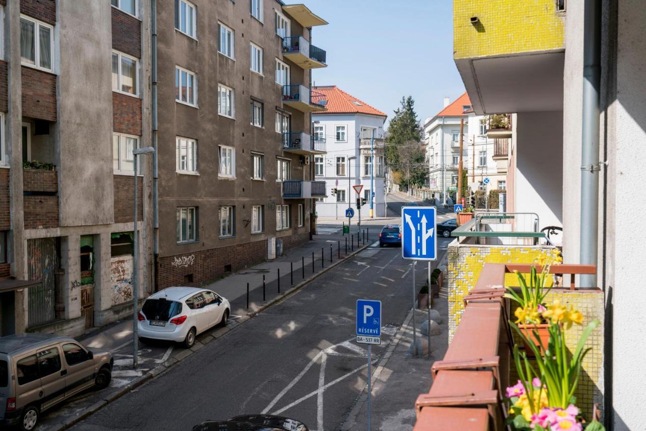 Stylish Centrally Located 1Br Apartment With Parking Bratislava Eksteriør bilde