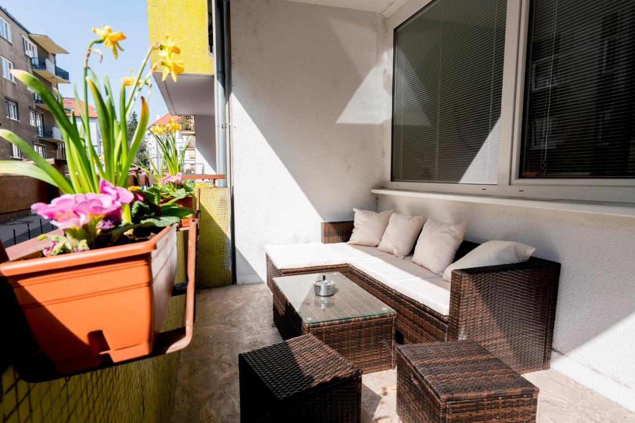Stylish Centrally Located 1Br Apartment With Parking Bratislava Eksteriør bilde